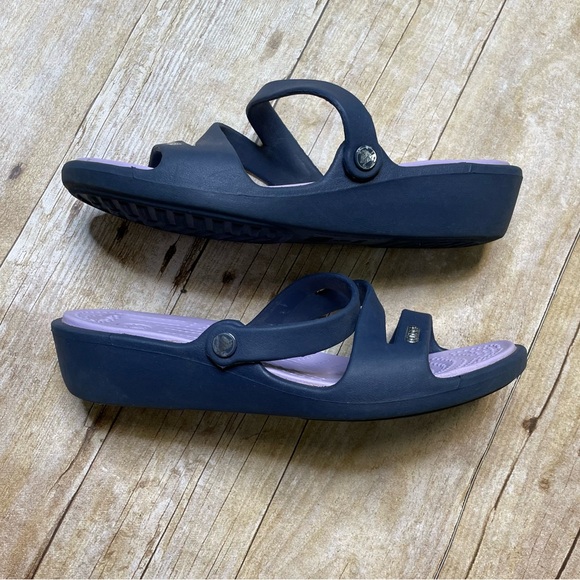 Crocs Women’s Blue Patricia Wedge Sandal Strappy Shoes - Picture 3 of 10